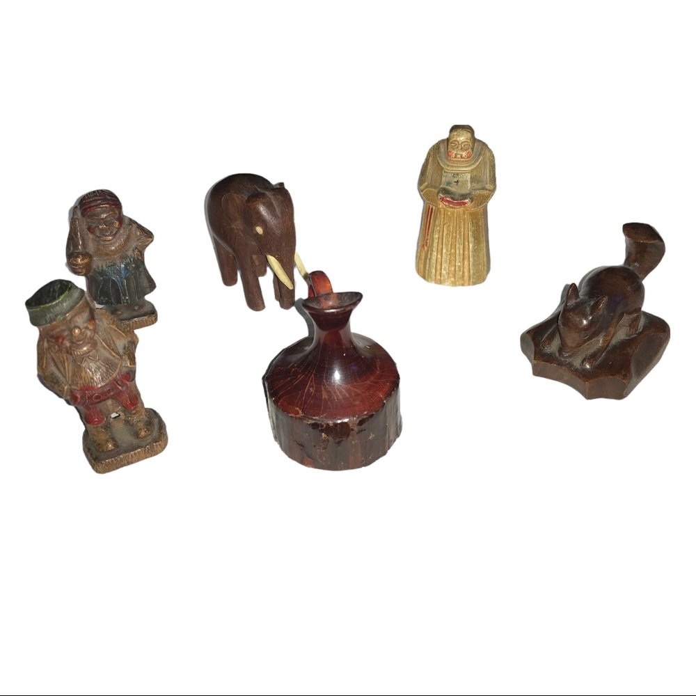 Assorted Figurines - Picture 3 of 10